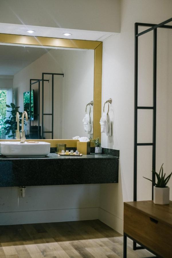 L3 Oasis Hotel Palm Springs Bagian luar foto